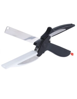 SCISSORS WITH CUTTING BOARD