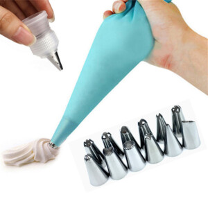 Silicone Piping Bag Set with 16 Stainless Steel Nozzles for Cake Decorating